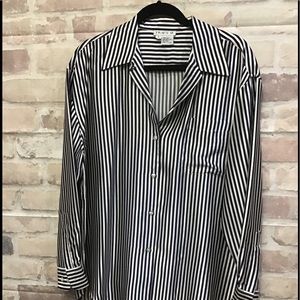 Tracy M 100% silk pinstripe blouse, satin feel LG